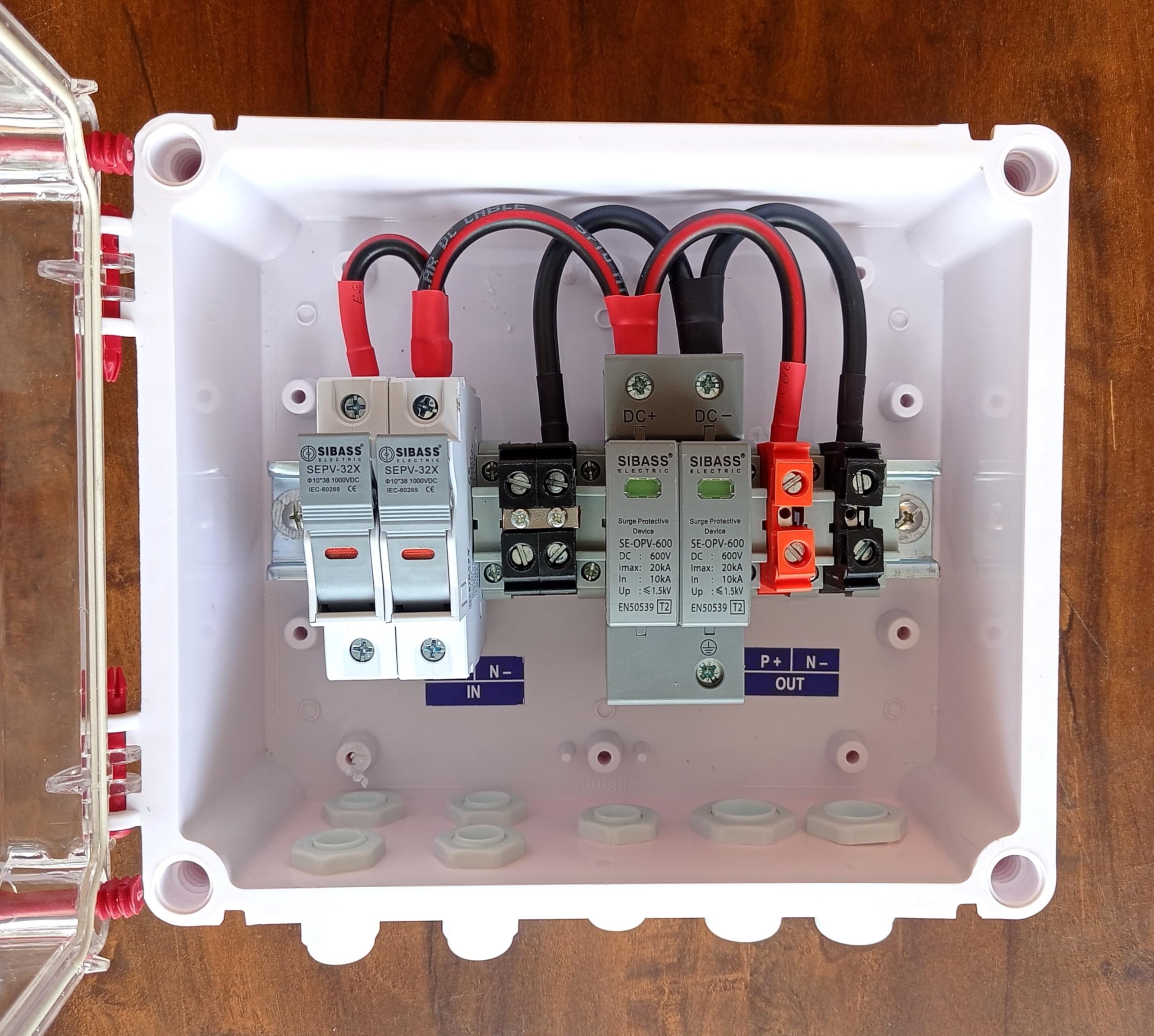 Kenbrook Solar AJB DCDB 2 in 1 Out 600V Inbuilt 2 x 20A Sibass